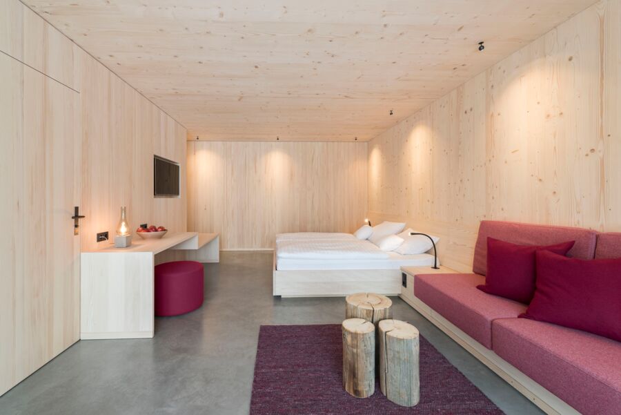 Absolute Ruhe in der Suite im Holz im Bio-Hotel Oswalda Hus.